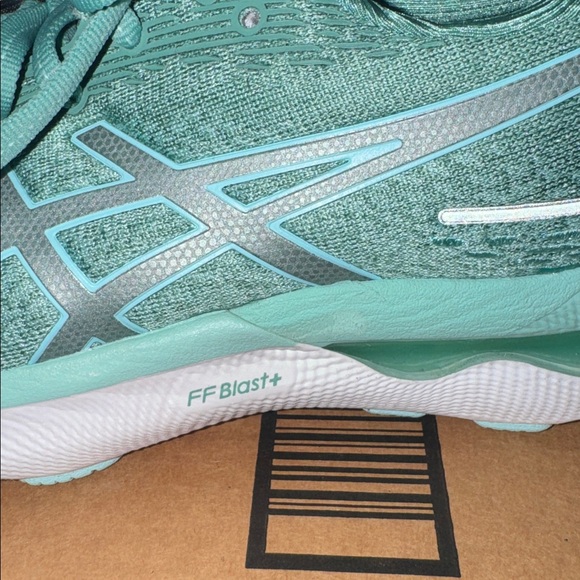 Asics size 7.5 NEW Women's sage blue Aqua Athletic Shoes gel nimbus 24 - Picture 5 of 11